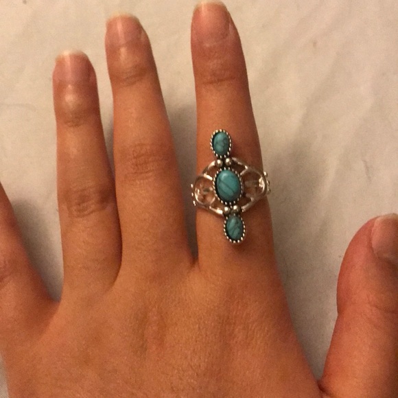 Turquoise Ring - Picture 2 of 2